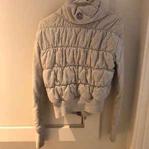 Old school LuLu Jersey crop puffer jacket